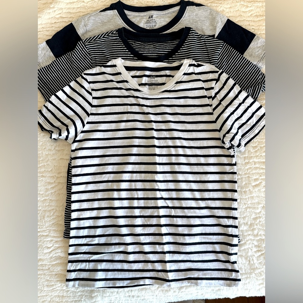 H&M boys size 12/14 set of three striped navy and white crewneck tee